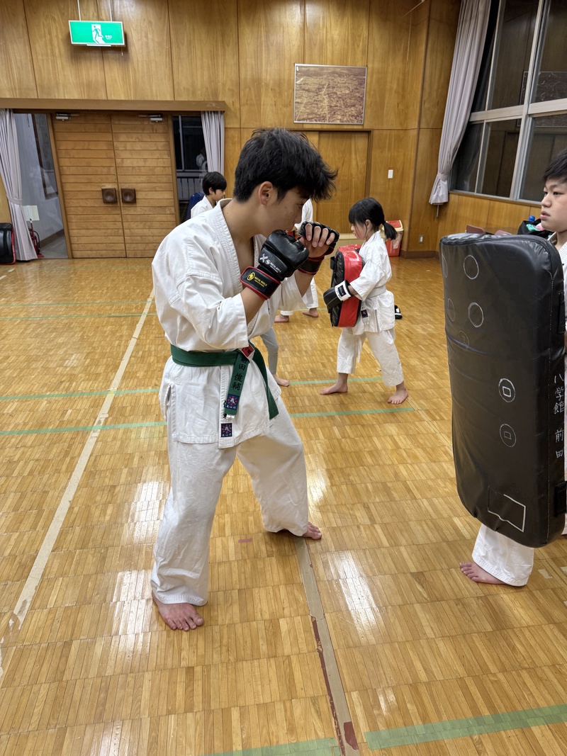 実戦空手道　心学館