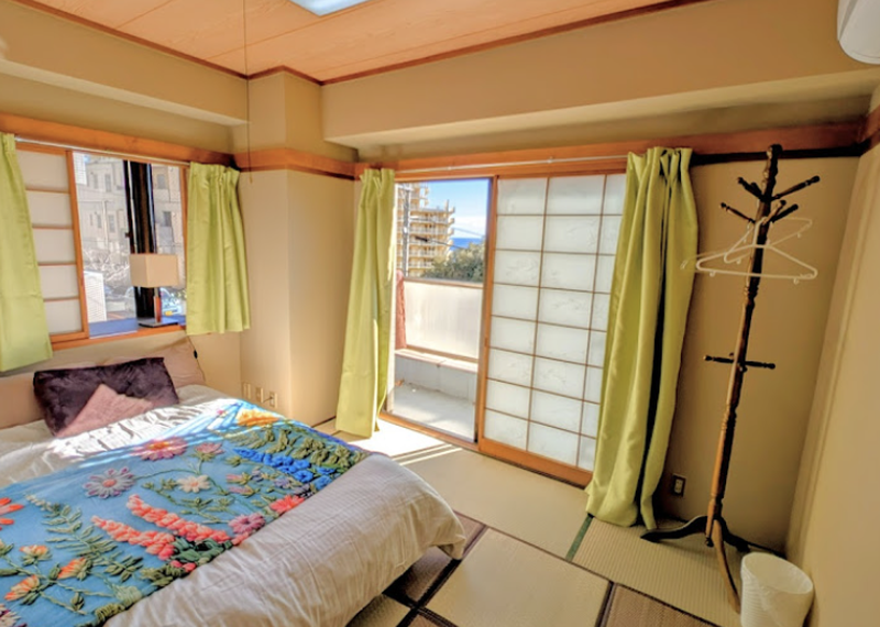【Ａｐｔ熱海】 シェアキッチンのあるコンドミニアム施設 Airbnb ホテル 旅館 民泊 合宿